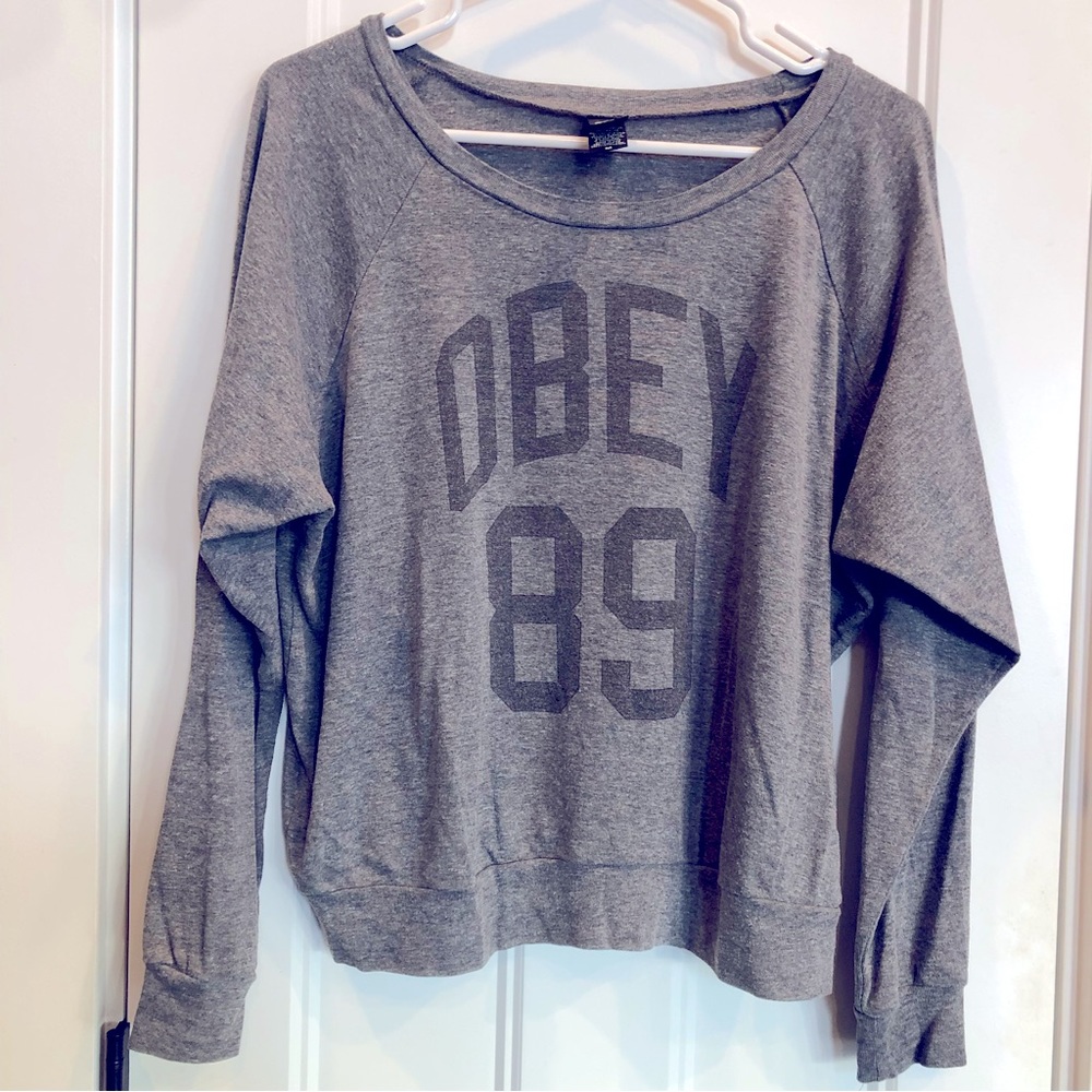 Obey - Obey 89 Varsity Oversized & Off-the-shoulderish Shirt